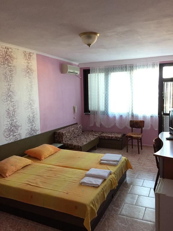 Yanis Guest House Sveti Vlas Habitación foto